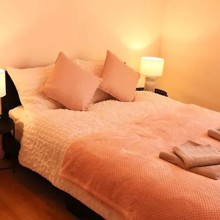 アパート Cozy Family With Free Parking And Wifi *