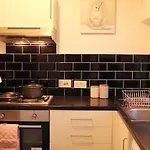 Apartment Cozy Family With Free Parking And Wifi Leeds (West Yorkshire)