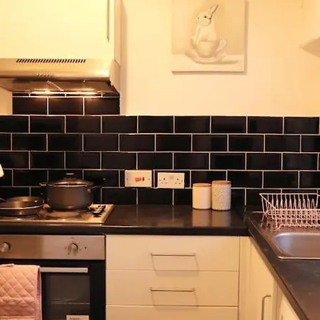 Daire Cozy Family With Free Parking And Wifi Leeds (West Yorkshire)