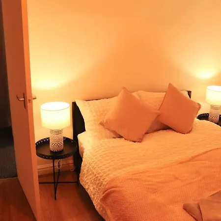 Cozy Family With Free Parking And Wifi