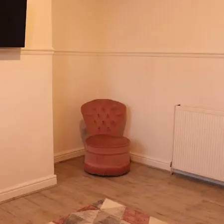 Apartment Cozy Family With Free Parking And Wifi Leeds (West Yorkshire)