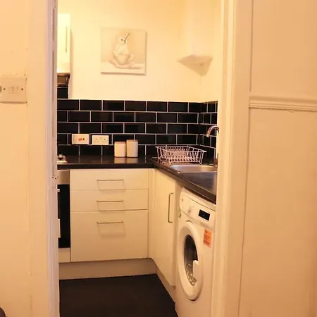 Cozy Family With Free Parking And Wifi Apartment Leeds (West Yorkshire)