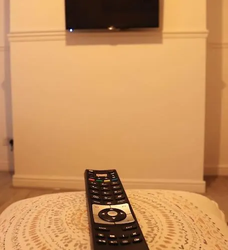 Cozy Family With Free Parking And Wifi Apartment *