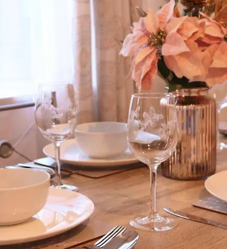 Apartment Cozy Family With Free Parking And Wifi *