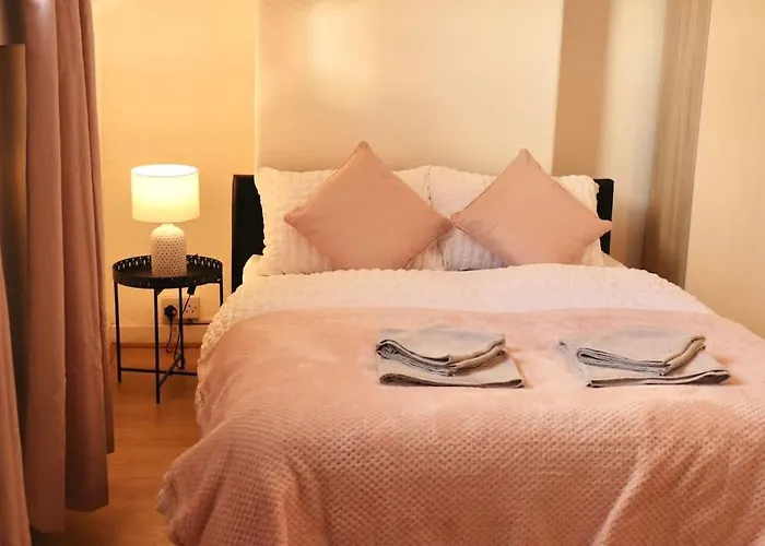 Cozy Family With Free Parking And Wifi Leeds (West Yorkshire)