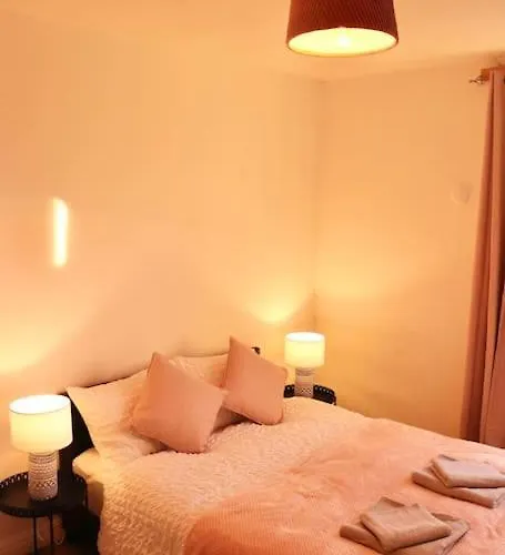 Apartment Cozy Family With Free Parking And Wifi