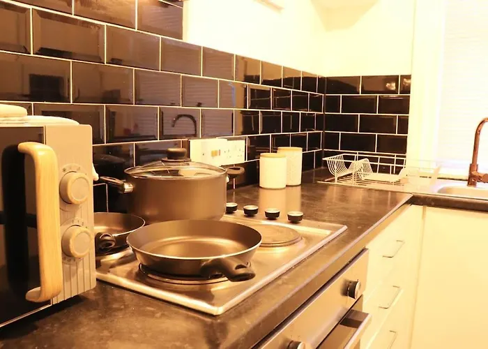 Cozy Family With Free Parking And Wifi Apartment Leeds (West Yorkshire)