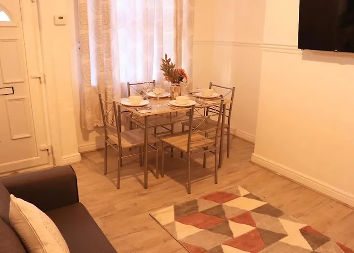 Apartment Cozy Family With Free Parking And Wifi Leeds (West Yorkshire)