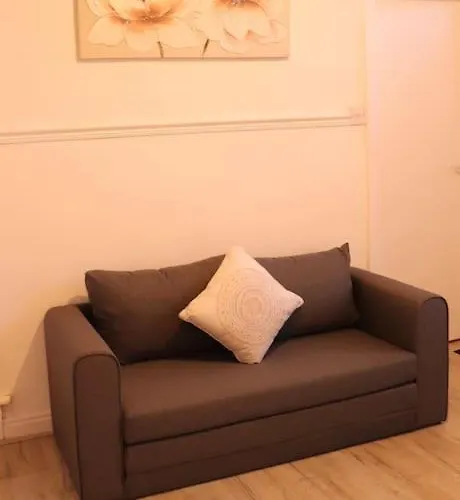 Apartment Cozy Family With Free Parking And Wifi