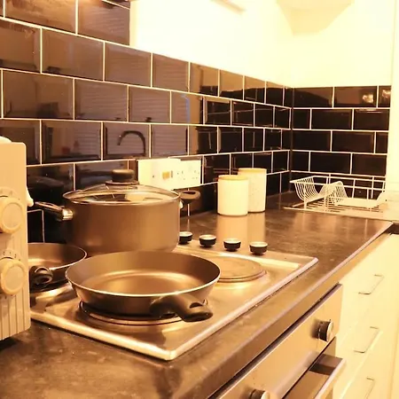 Cozy Family With Free Parking And Wifi Apartment Leeds (West Yorkshire)